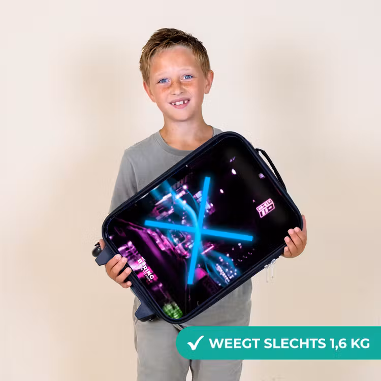 Felblauw kruis boven een nachtelijke straat Kinderkoffer - Zwart klein -sfeer4_NL