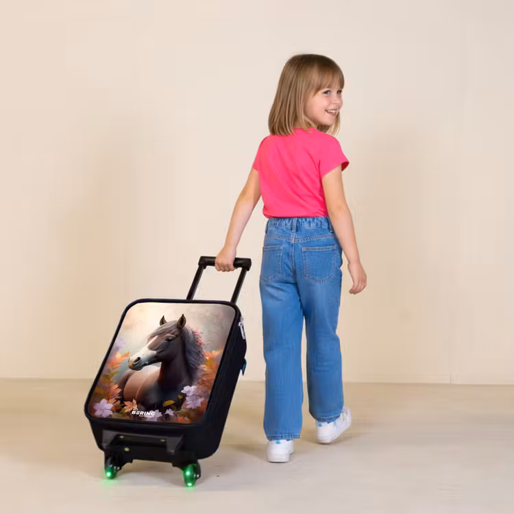 Bruin paard in de herfst Kinderkoffer - Zwart klein -sfeer1
