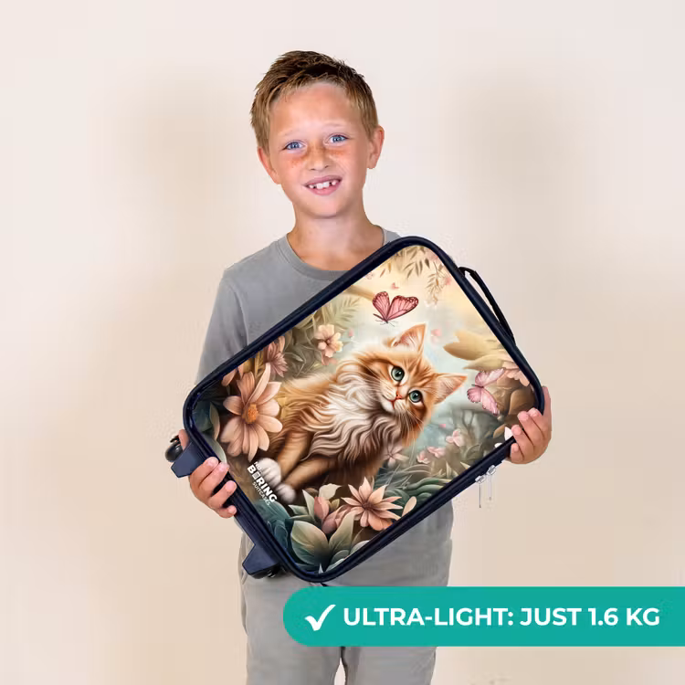 Kat in bloemenveld met roze vlinders. Kinderkoffer - Zwart klein -sfeer4_UK
