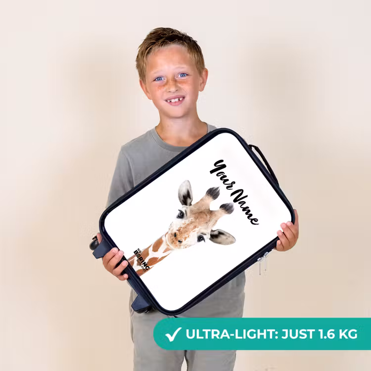 Gerrie Giraffe Kinderkoffer - Zwart klein -sfeer4_UK
