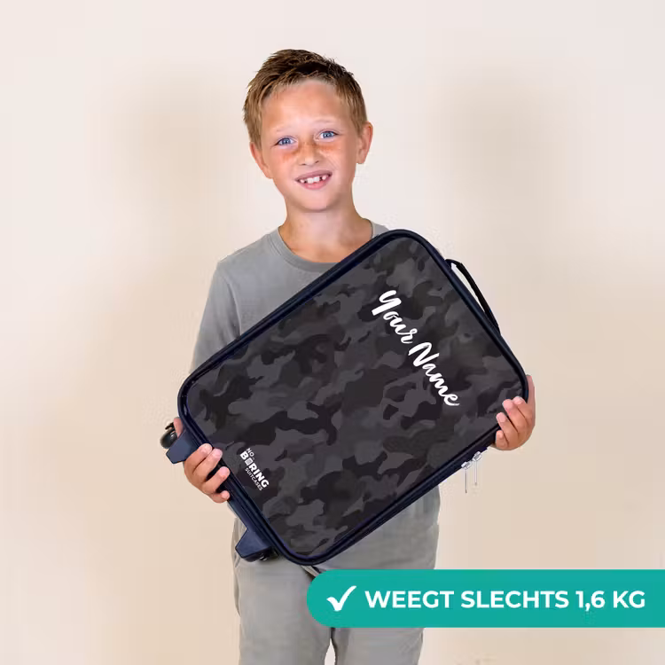 Groene camouflage print Kinderkoffer - Zwart klein -sfeer4_NL