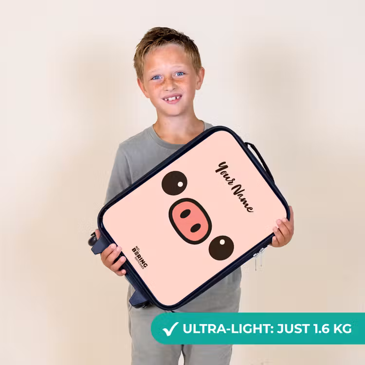 Kawai - Varken - Roze Kinderkoffer - Zwart klein -sfeer4_UK