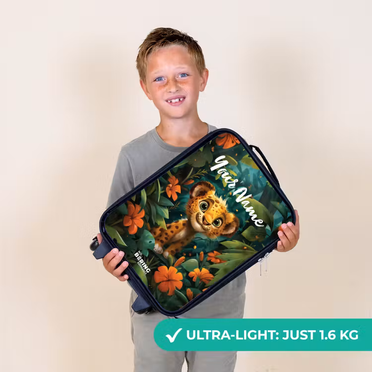 Liam luipaardje Kinderkoffer - Zwart klein -sfeer4_UK
