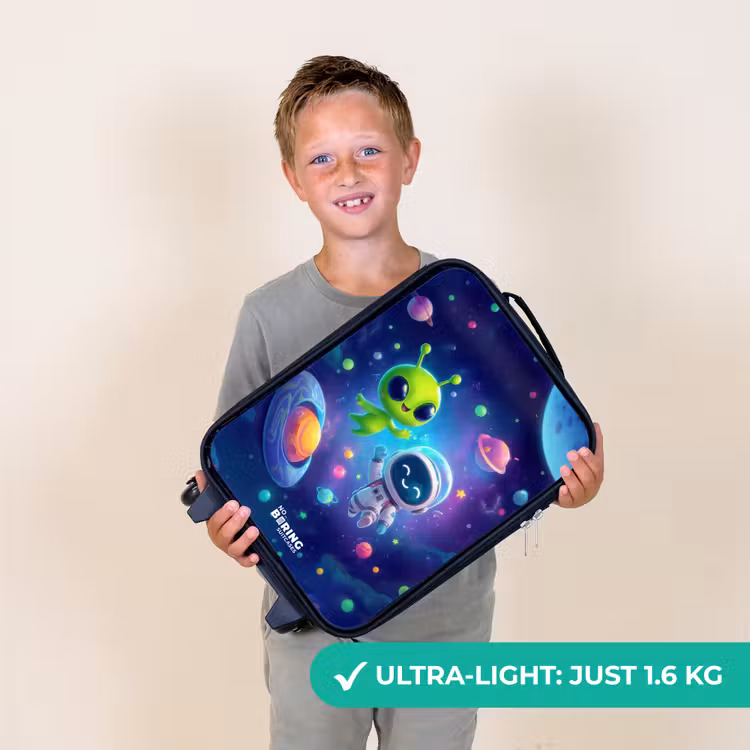 Vrolijke Ontmoeting in de Ruimte Kinderkoffer - Zwart klein -sfeer4_UK