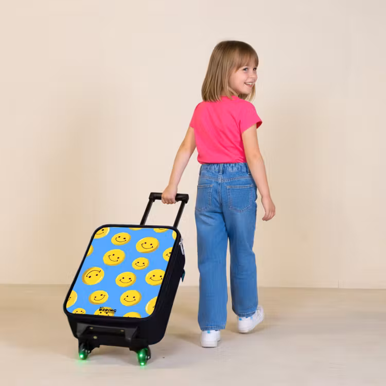 Vrolijke smileyregen Kinderkoffer - Zwart klein -sfeer1