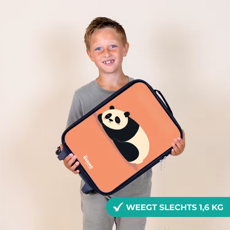 Panda - Slapen - Oranje Kinderkoffer - Zwart klein -sfeer4_NL