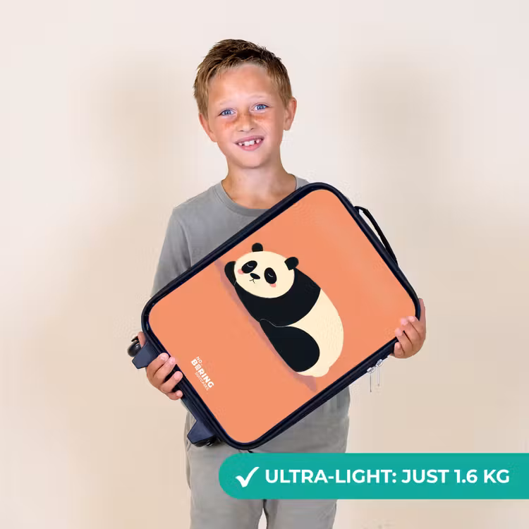 Panda - Slapen - Oranje Kinderkoffer - Zwart klein -sfeer4_UK