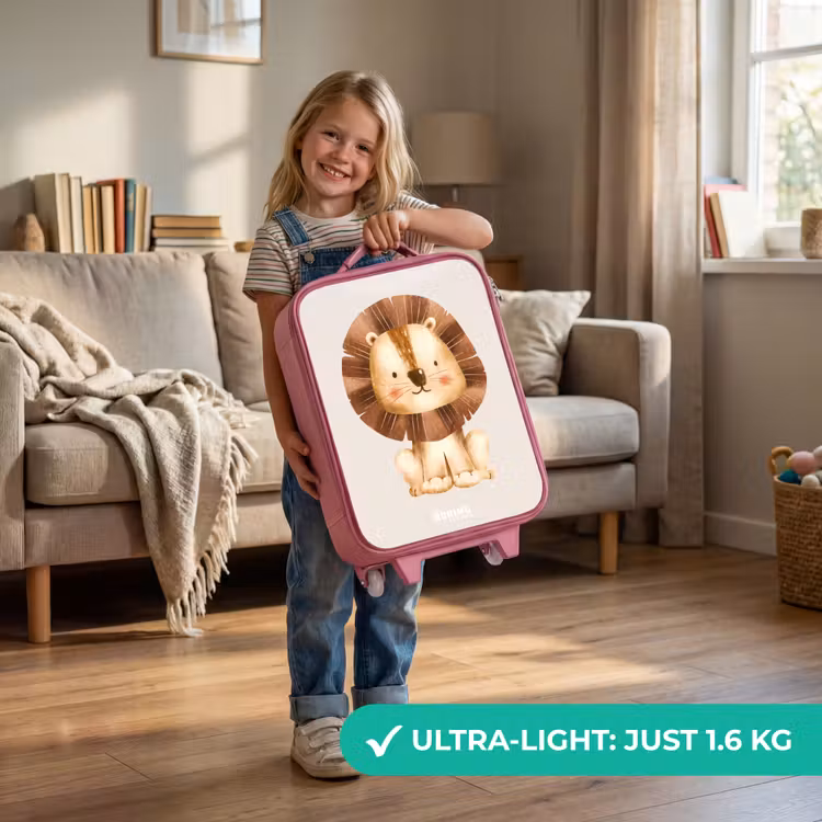 Leeuw illustratie met beige achtergrond Kinderkoffer - Roze klein -sfeer2_EN