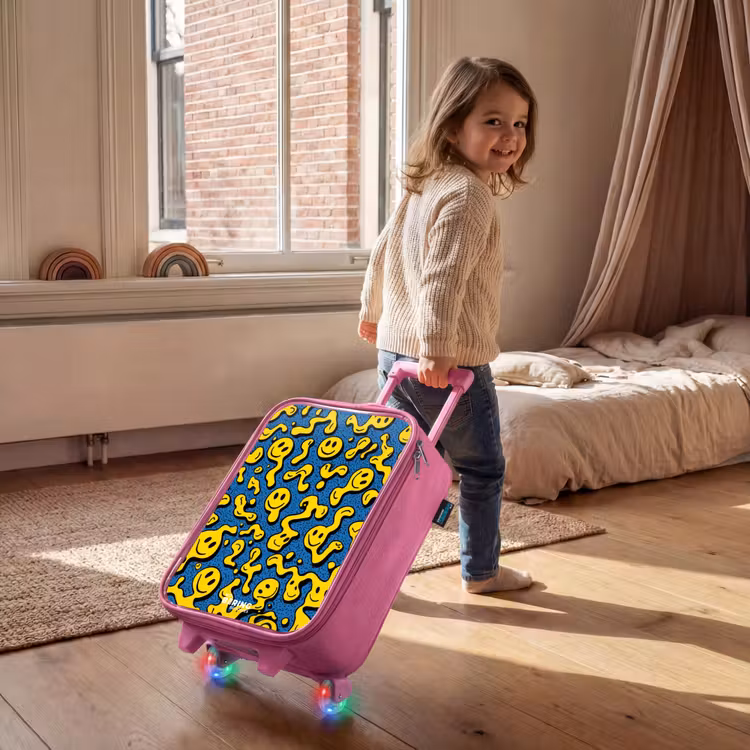 Smiley - Blauw - Geel Kinderkoffer - Roze klein -sfeer1