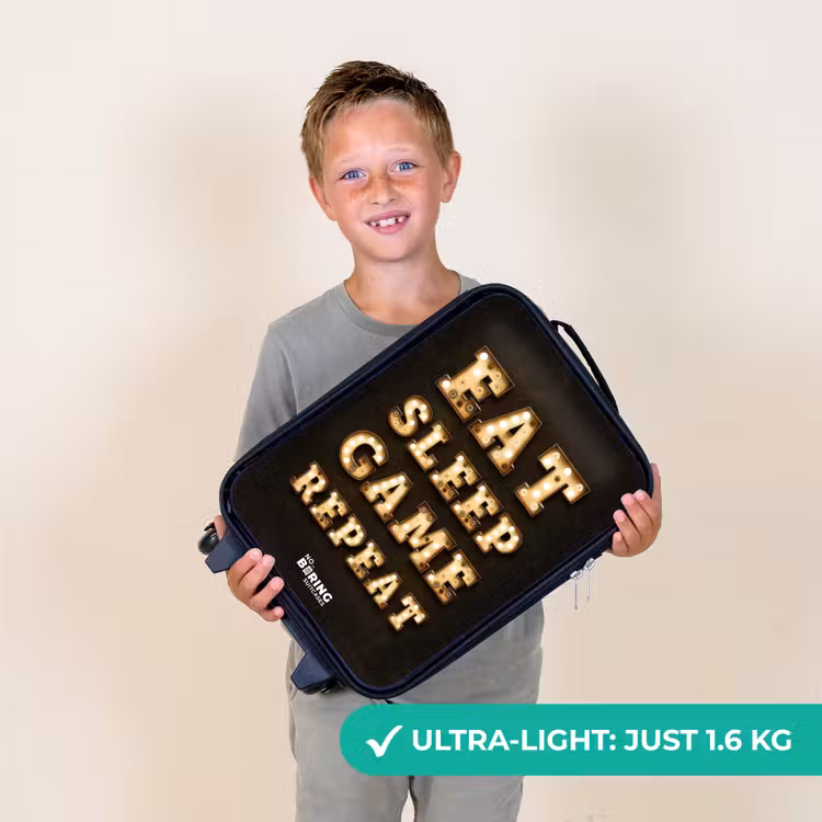 Qoute met licht Kinderkoffer - Zwart klein -sfeer4_UK