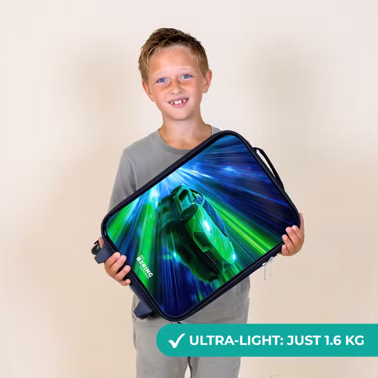 Raceauto - Felgroen - Lichtstralen - Snelheid Kinderkoffer - Zwart klein -sfeer4_UK