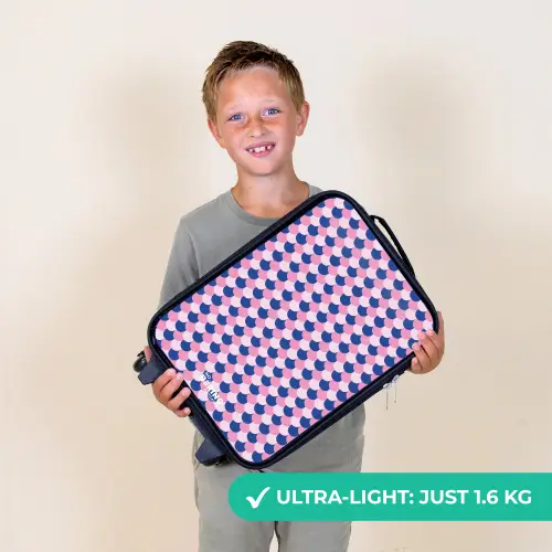 Schubben - Patroon - Blauw - Roze Kinderkoffer - Zwart klein -sfeer4_UK