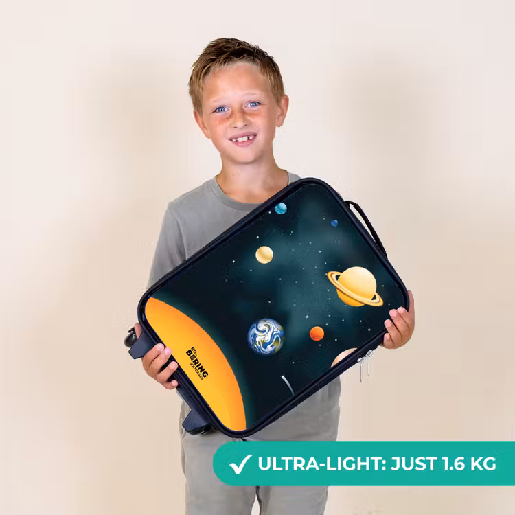 Ruimte met planeten Kinderkoffer - Zwart klein -sfeer4_UK