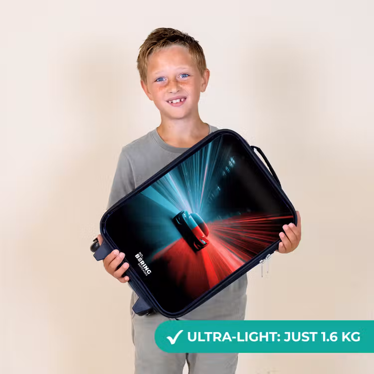 Sportwagen - Lichtstralen - Neon - Blauw Kinderkoffer - Zwart klein -sfeer4_UK