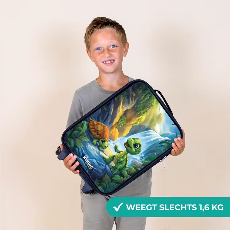 Schildpad en dino bij waterval in tropisch bos Kinderkoffer - Zwart klein -sfeer4_NL