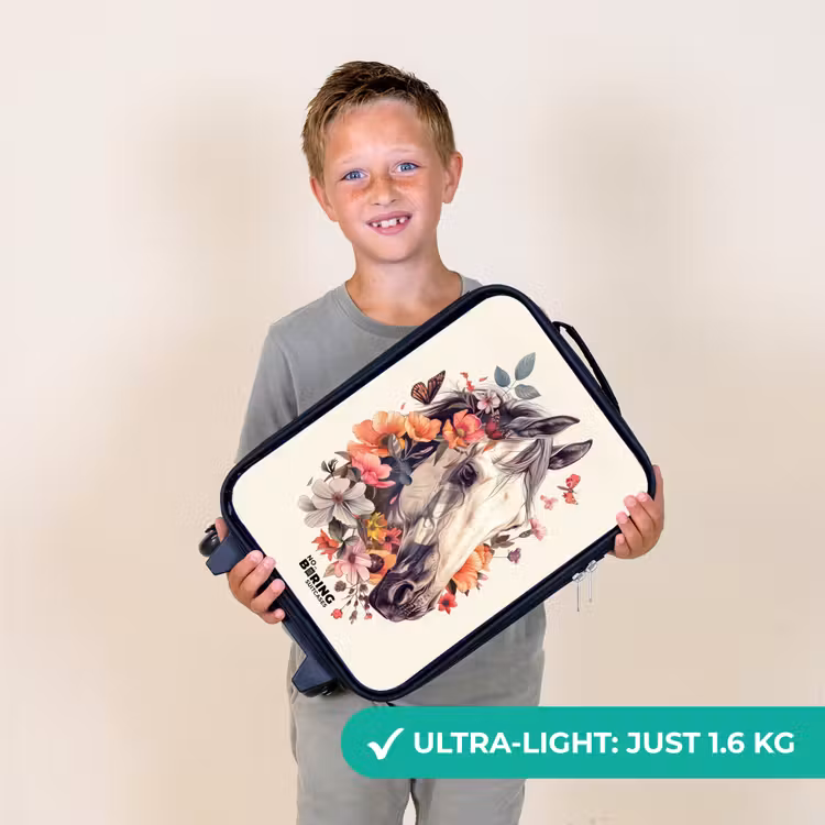 Wit paardenhoofd omringd door bloemen en vlinders Kinderkoffer - Zwart klein -sfeer4_UK