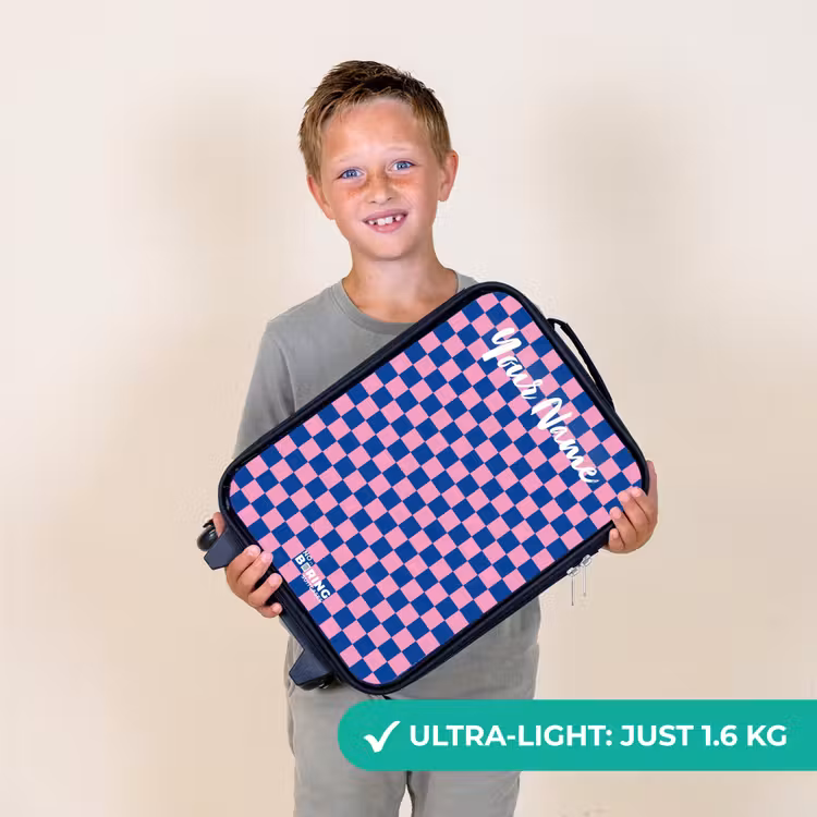 Blokjes - Blauw - Roze Kinderkoffer - Zwart klein -sfeer4_UK