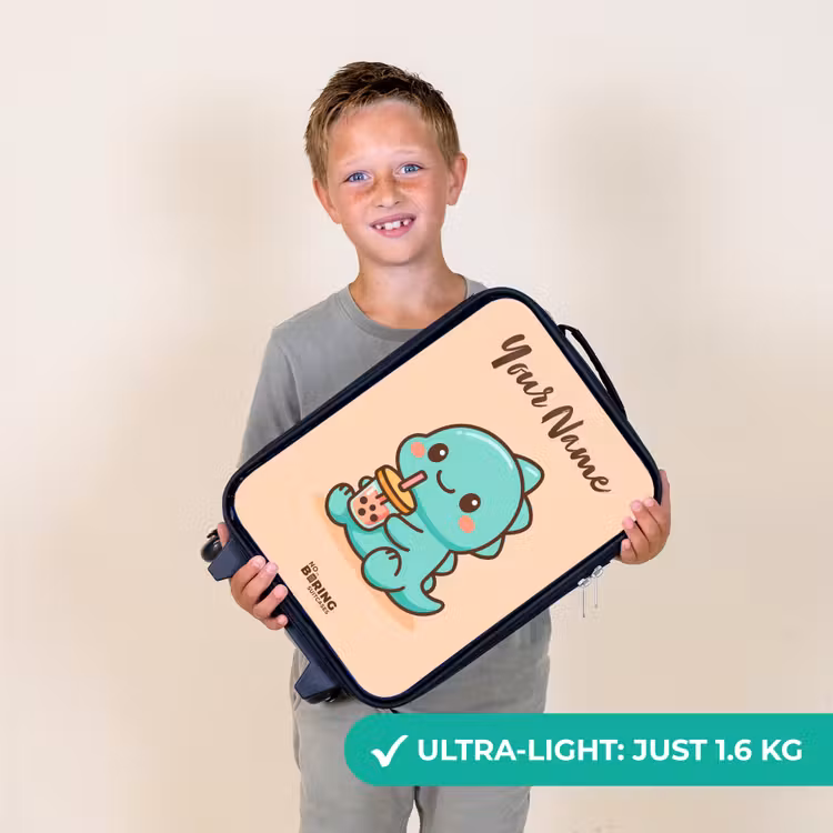 Kawai - Dino - Bubbletea Kinderkoffer - Zwart klein -sfeer4_UK