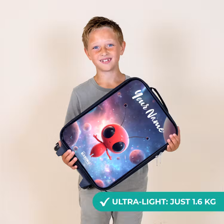 Rood Ruimtewezen in Kosmische Dans Kinderkoffer - Zwart klein -sfeer4_UK