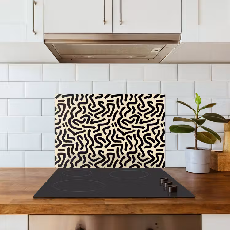 Abstract - Lijnen - Zwart keuken achterwand spatscherm klein 900 -sfeer2