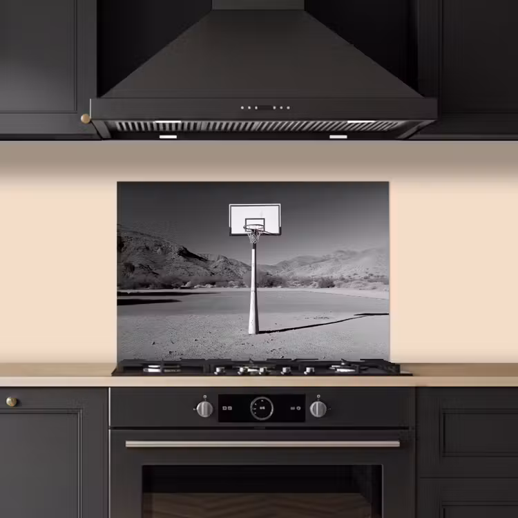 Basketbalpaal - Landschap - Zand - Wit keuken achterwand spatscherm klein -sfeer1