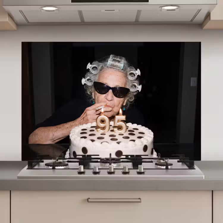 Verjaardag - Krulspeld - Oma keuken achterwand spatscherm klein -3d_website