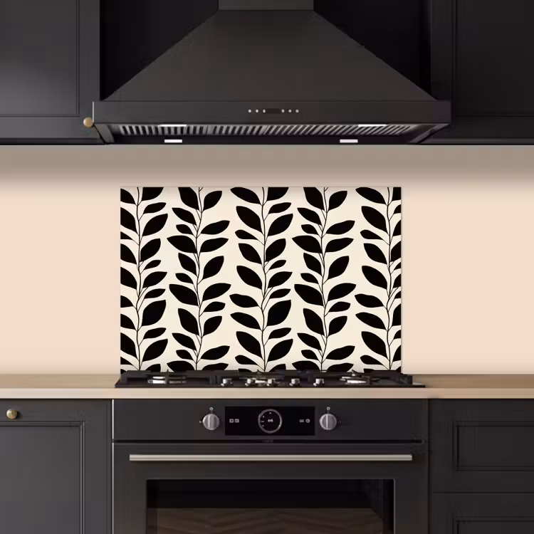 Botanisch - Dessin - Zwart - Beige keuken achterwand spatscherm klein 900 -sfeer1