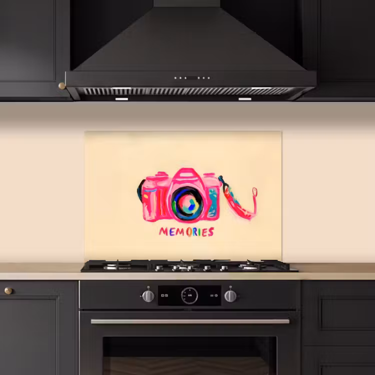 Camera - Memories - Roze - Geschilderd keuken achterwand spatscherm klein -sfeer1