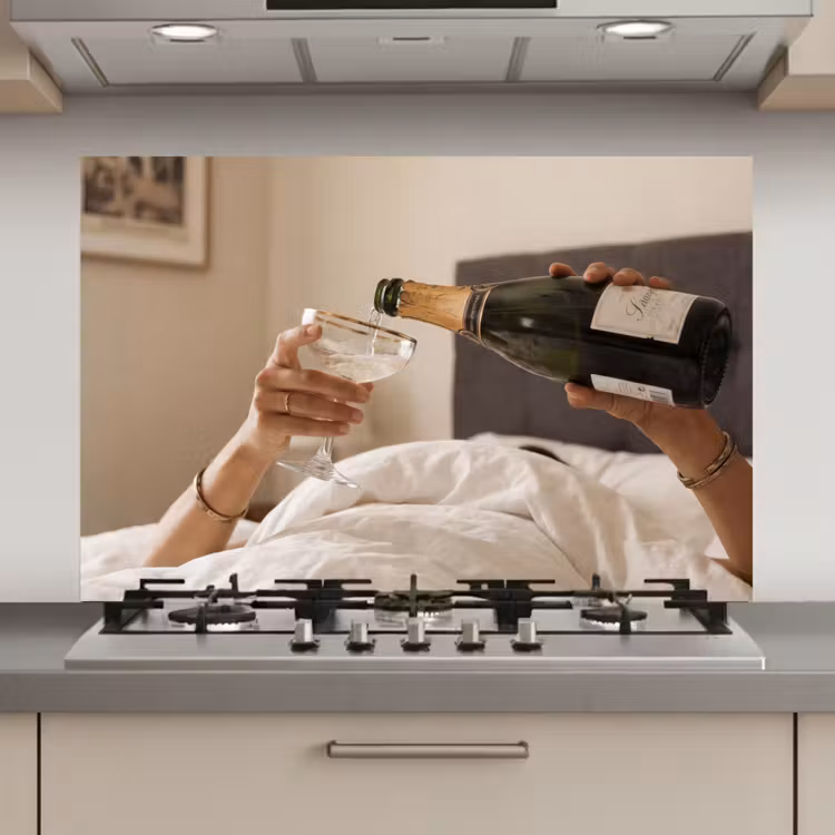 Champagne - Bed - Bubbels keuken achterwand spatscherm klein -3d_website