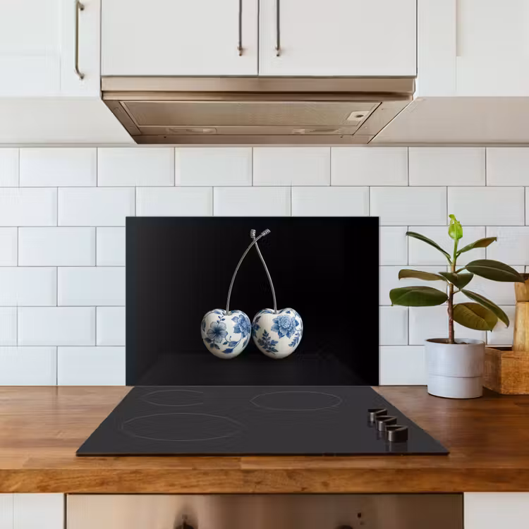 Kersen - Delfts blauw - Fruit keuken achterwand spatscherm klein -sfeer2