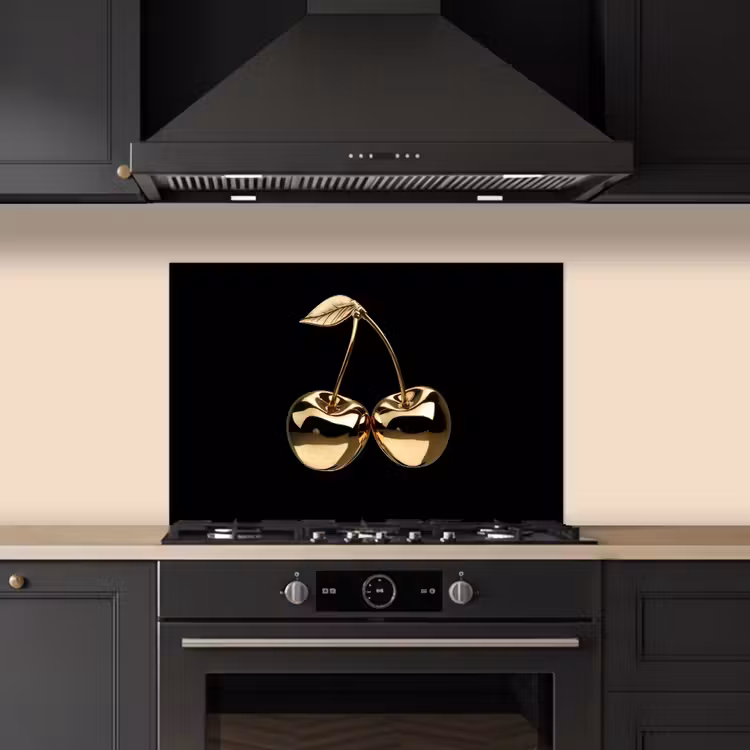 Kersen - Zwart - Goud - Chrome keuken achterwand spatscherm klein -sfeer1