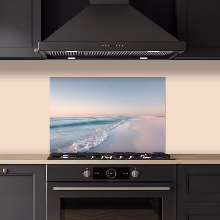 Kustlijn - Pastel - water keuken achterwand spatscherm klein -sfeer1