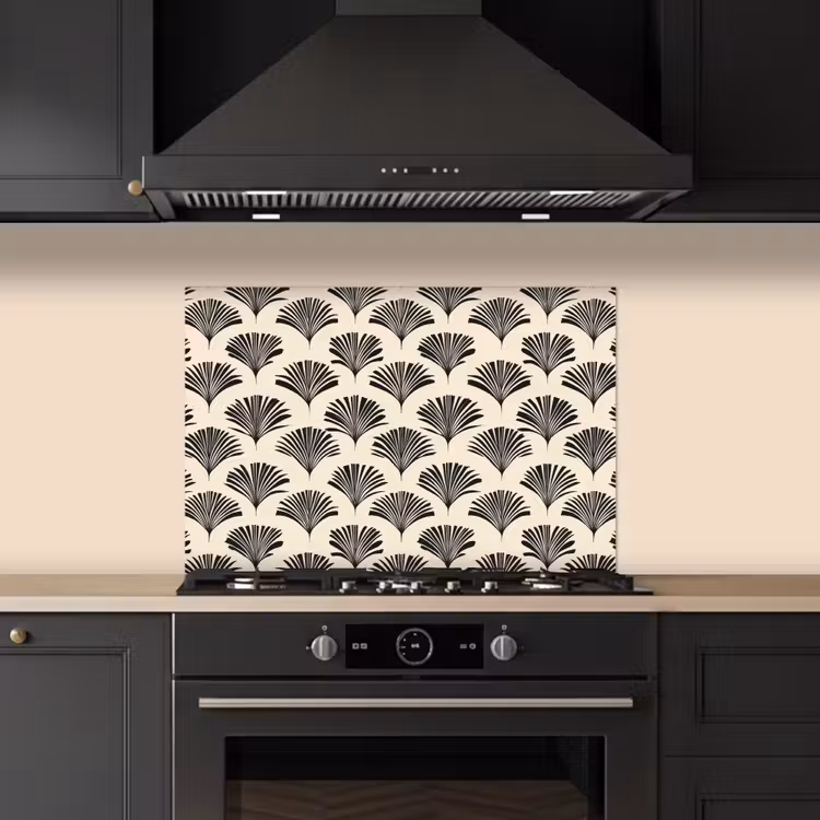 Waaiers - Botanisch - Zwart - Beige keuken achterwand spatscherm klein 900 -sfeer1