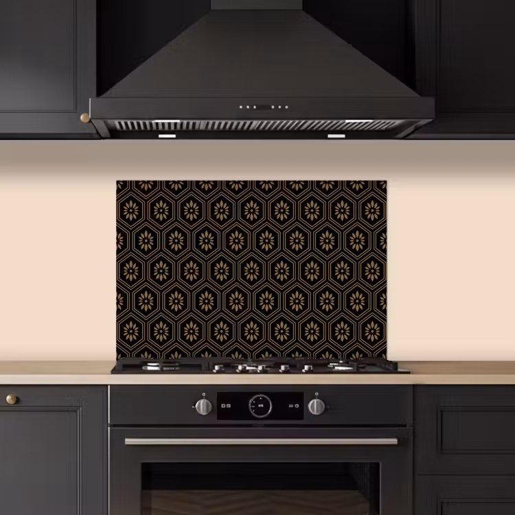 Bloemen - Goud - Hexagon keuken achterwand spatscherm klein 900 -sfeer1