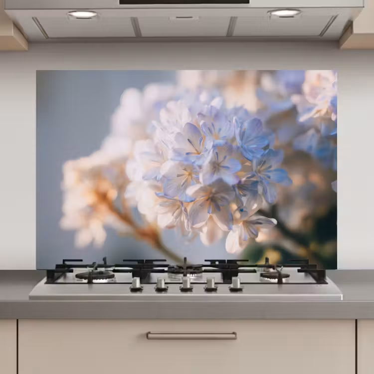 Bloemen - Lichtblauw - Wazig - Trosje keuken achterwand spatscherm klein -3d_website