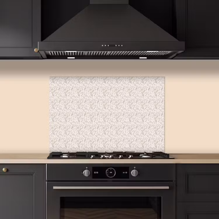 Bloemen - Patroon - Taupe keuken achterwand spatscherm klein 900 -sfeer1