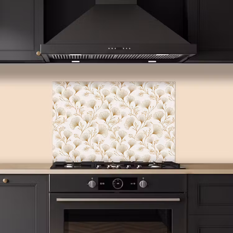 Ginkgo - Takken - Goud keuken achterwand spatscherm klein 900 -sfeer1
