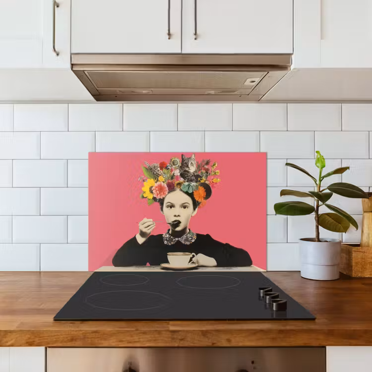 Meisje - Kopje - Bloemen - Roze keuken achterwand spatscherm klein -sfeer2