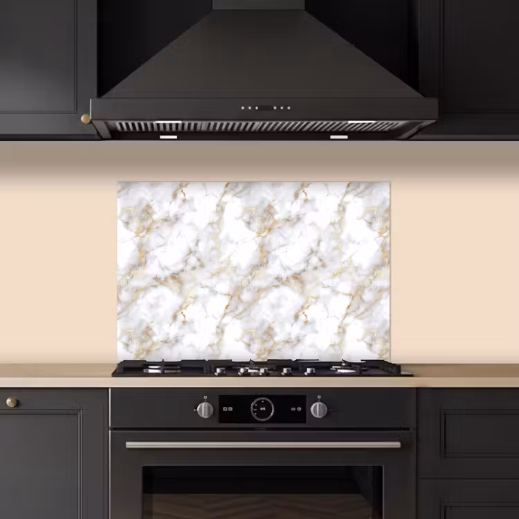 Gouden aders - Marmer - Wit keuken achterwand spatscherm klein 900 -sfeer1