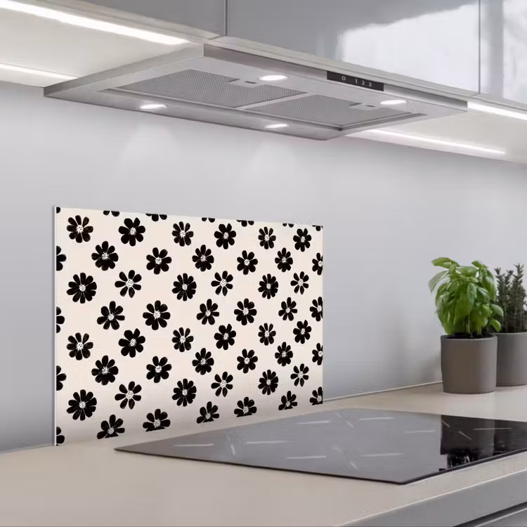 Grafisch - Madeliefjes - Zwart - Beige keuken achterwand spatscherm klein 900 -3d_schuin