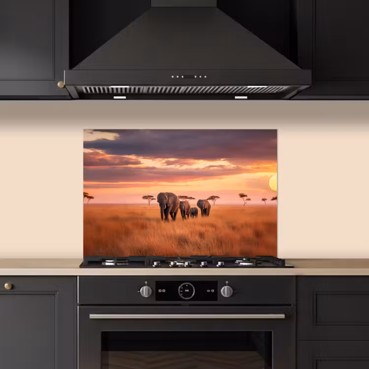 Groep olifanten - Open vlakte - Zon keuken achterwand spatscherm klein -sfeer1