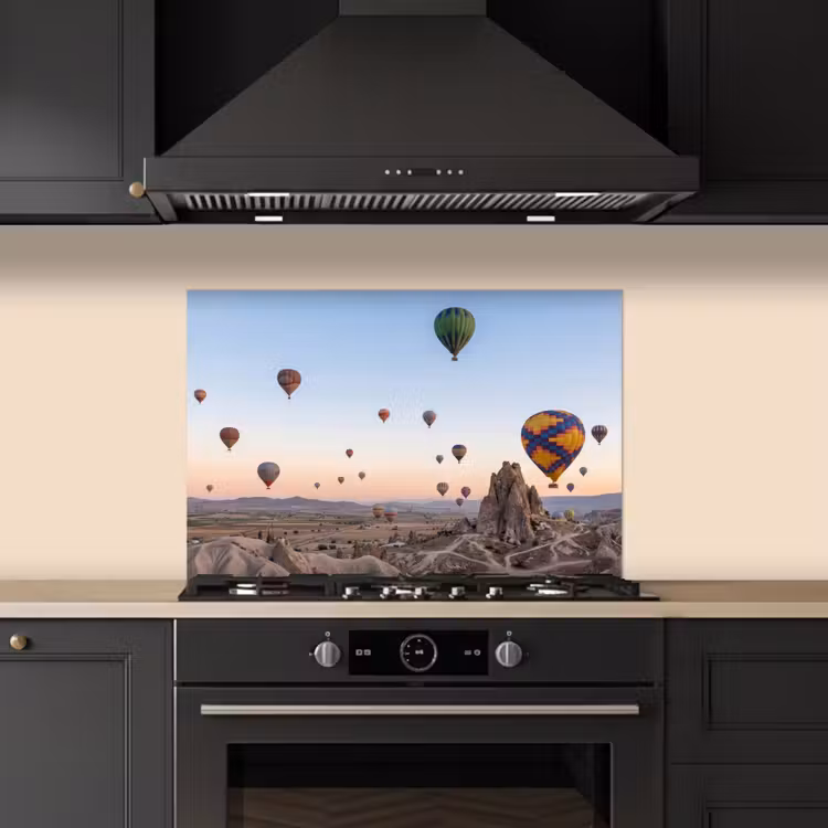 Luchtballonnen - Rotsen - Zonsopgang keuken achterwand spatscherm klein -sfeer1