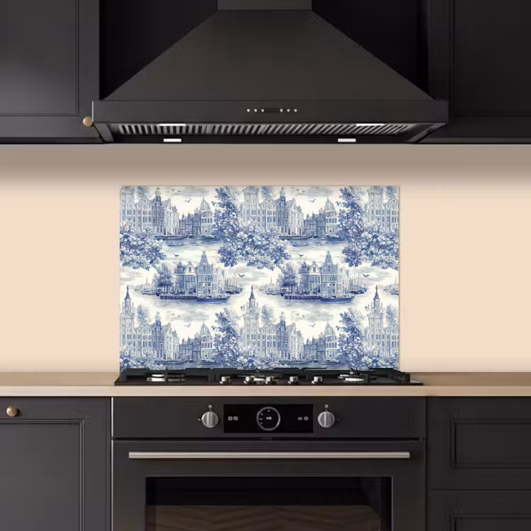 Huizen - Bomen - Water - Vogels - Blauw keuken achterwand spatscherm klein 900 -sfeer1