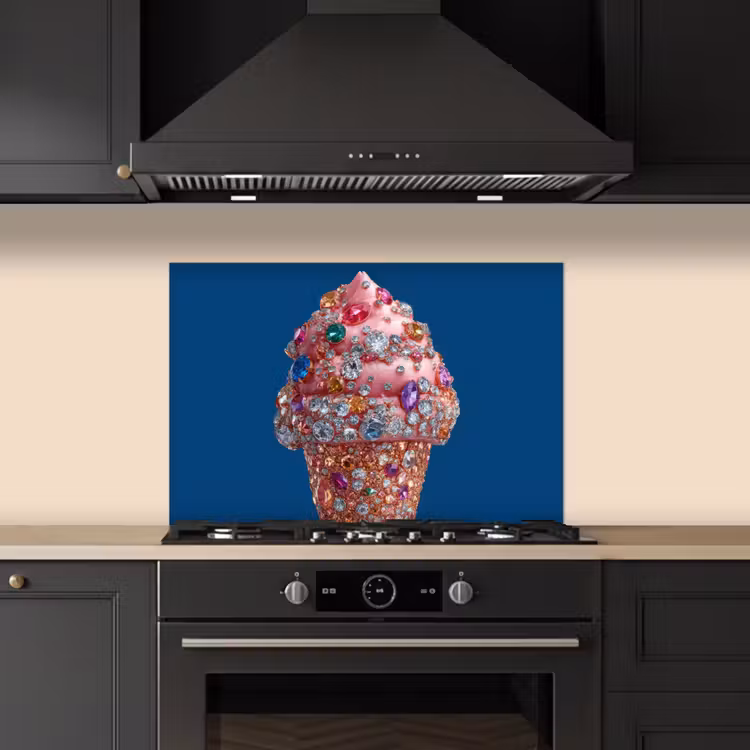 Ijsje - Hoorntje - Steentjes - Blauw keuken achterwand spatscherm klein -sfeer1