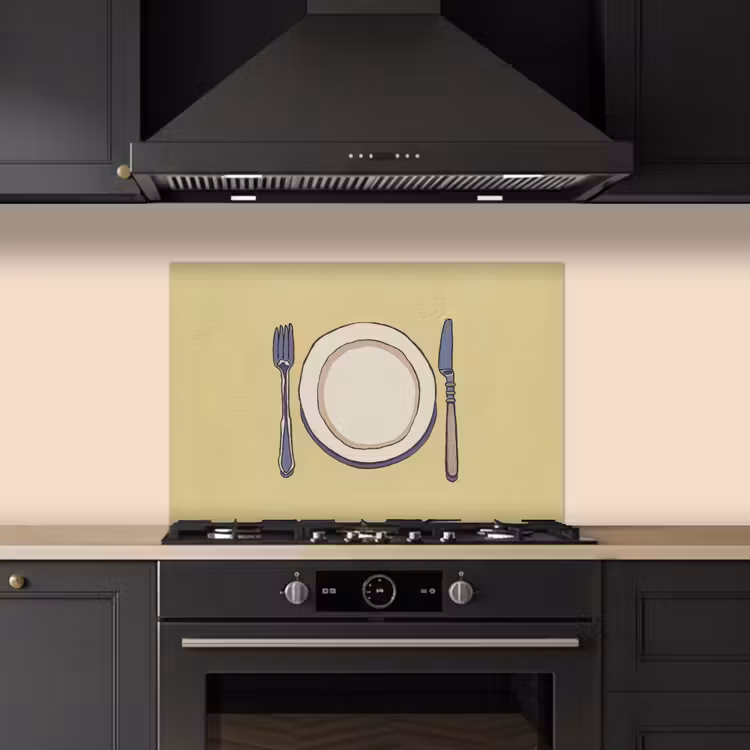 Illustratie - Bord - Bestek - Beige keuken achterwand spatscherm klein -sfeer1
