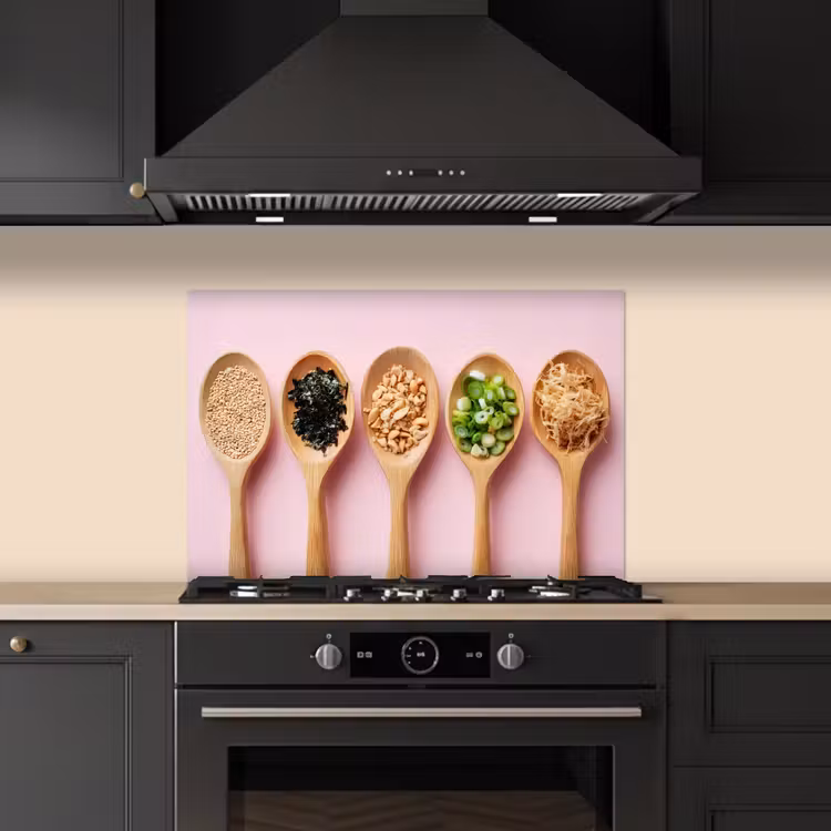 Ingrediënten - Lepels - Hout - Roze keuken achterwand spatscherm klein -sfeer1