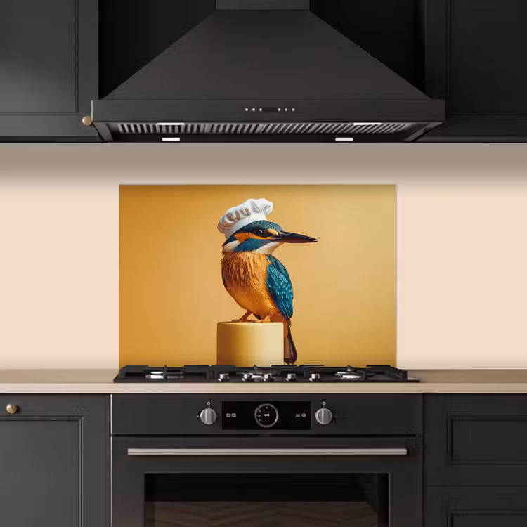 Ijsvogel - Pilaar - Koksmuts - Vogel keuken achterwand spatscherm klein -sfeer1