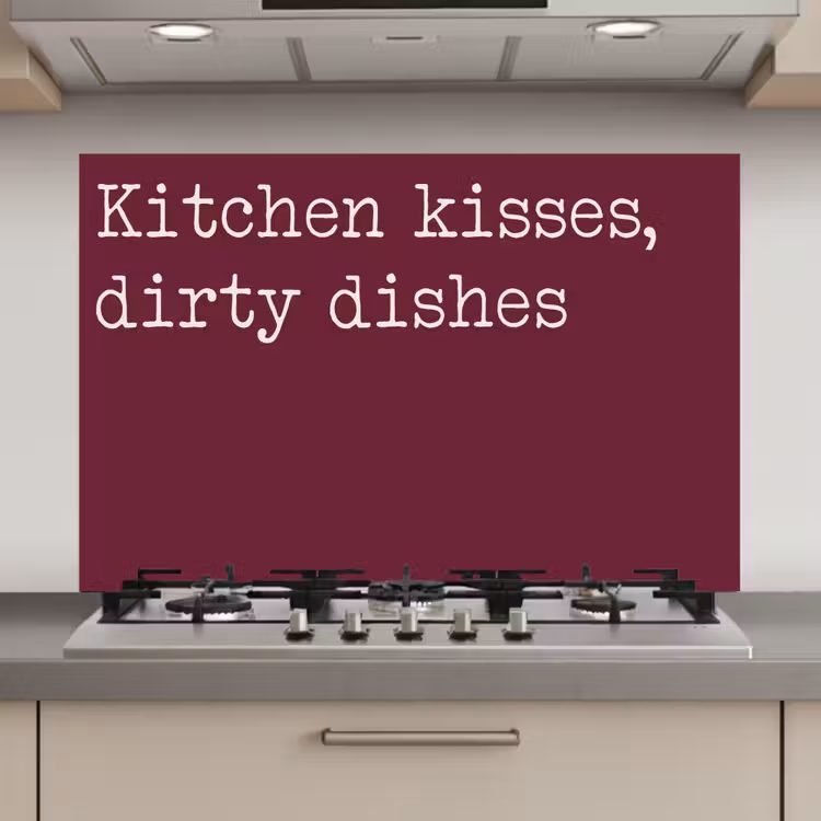Kitchen kisses, dirty dishes keuken achterwand spatscherm klein -3d_website