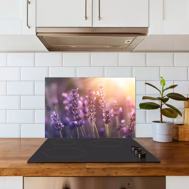 Lavendelbloemen - Paars - Zonlicht keuken achterwand spatscherm klein -sfeer2