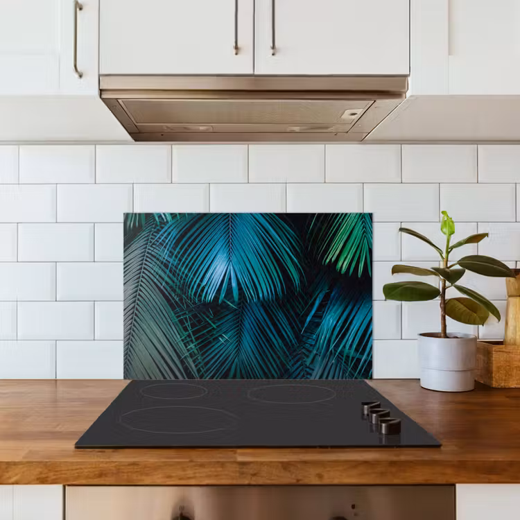 Bladeren - Tropisch - Jungle - Donkergroen keuken achterwand spatscherm klein -sfeer2